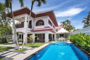 Best Holidays - Oxygen pool, Sauna, Billard, Gym! 2-Storey Tropical Villa Havana N